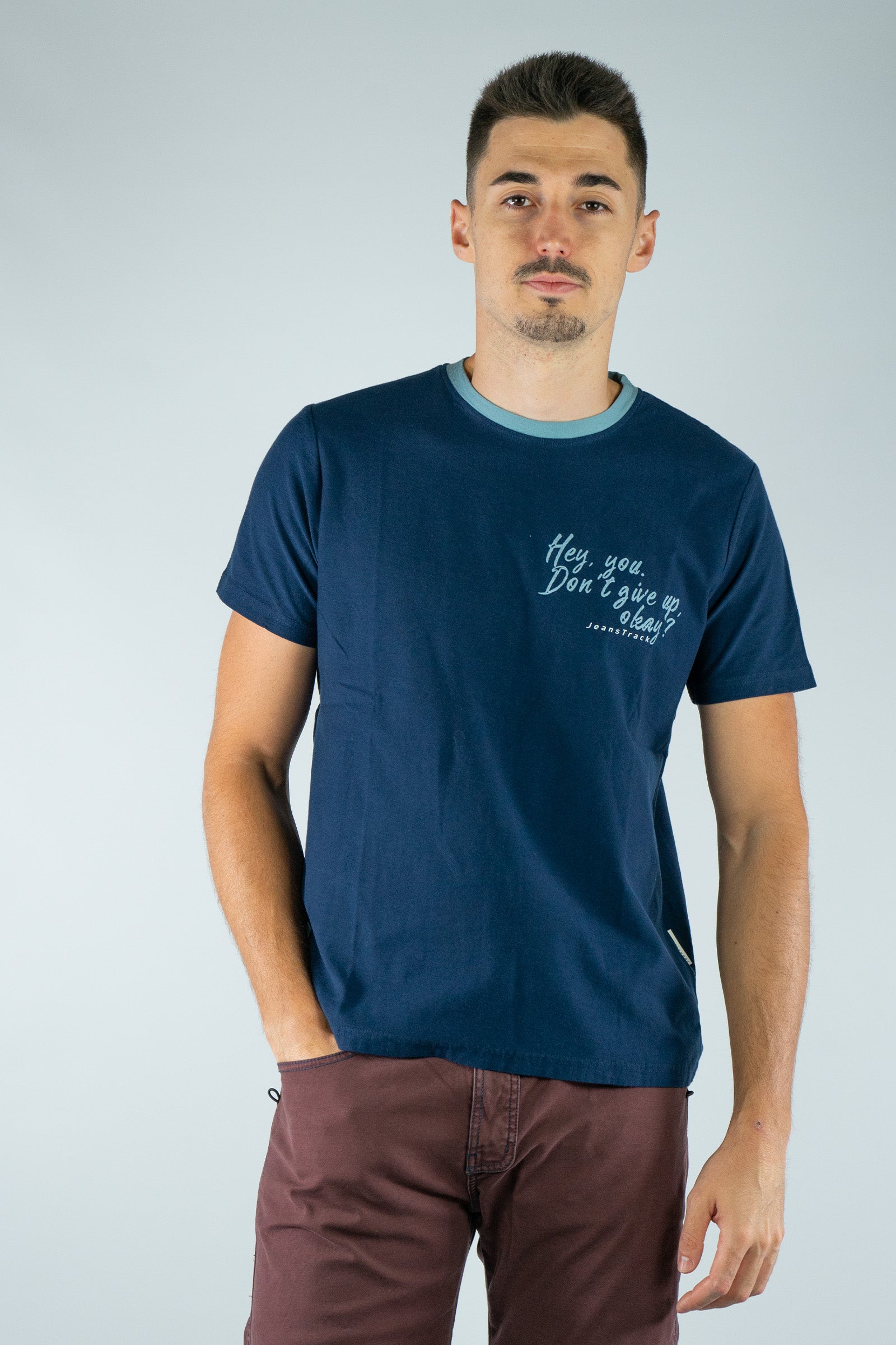 T-Shirt Mountains aus Bio-Baumwolle Navy